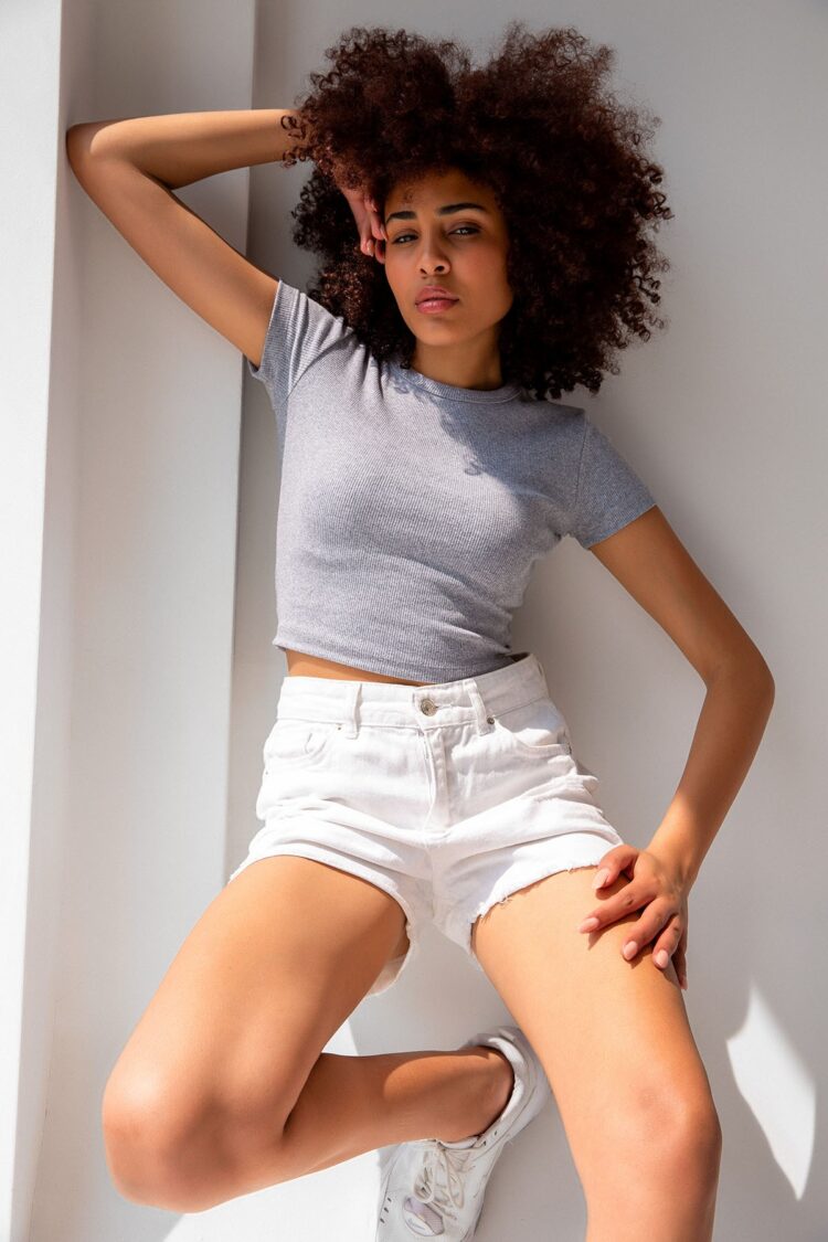 Ribbed Crew Neck Basic T-shirt - Producer: la & vetta - Wholesale Women Clothes - TheBS Women