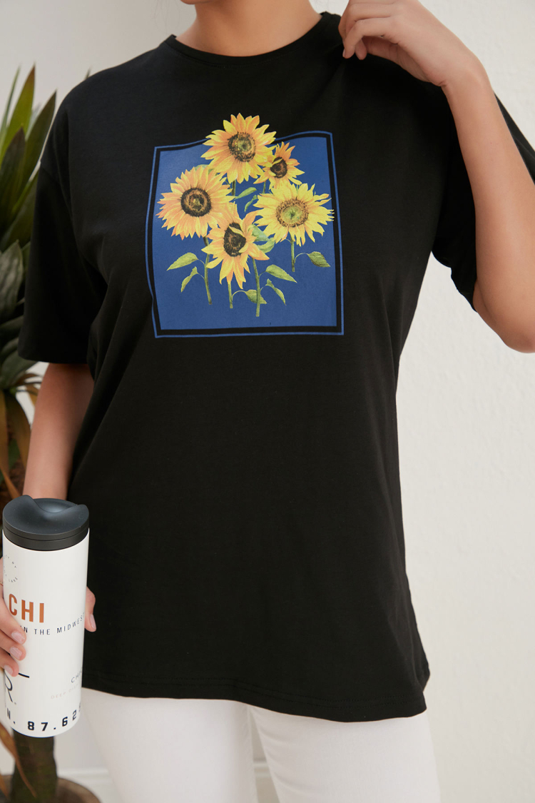 Five Daisy Print Oversize T-Shirt - Producer: My Fashion - Wholesale Women Clothes - TheBS Women