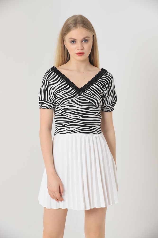 Black Zebra V-Neck Lace Blouse - Producer: Topshow - Wholesale Women Clothes - TheBS Women