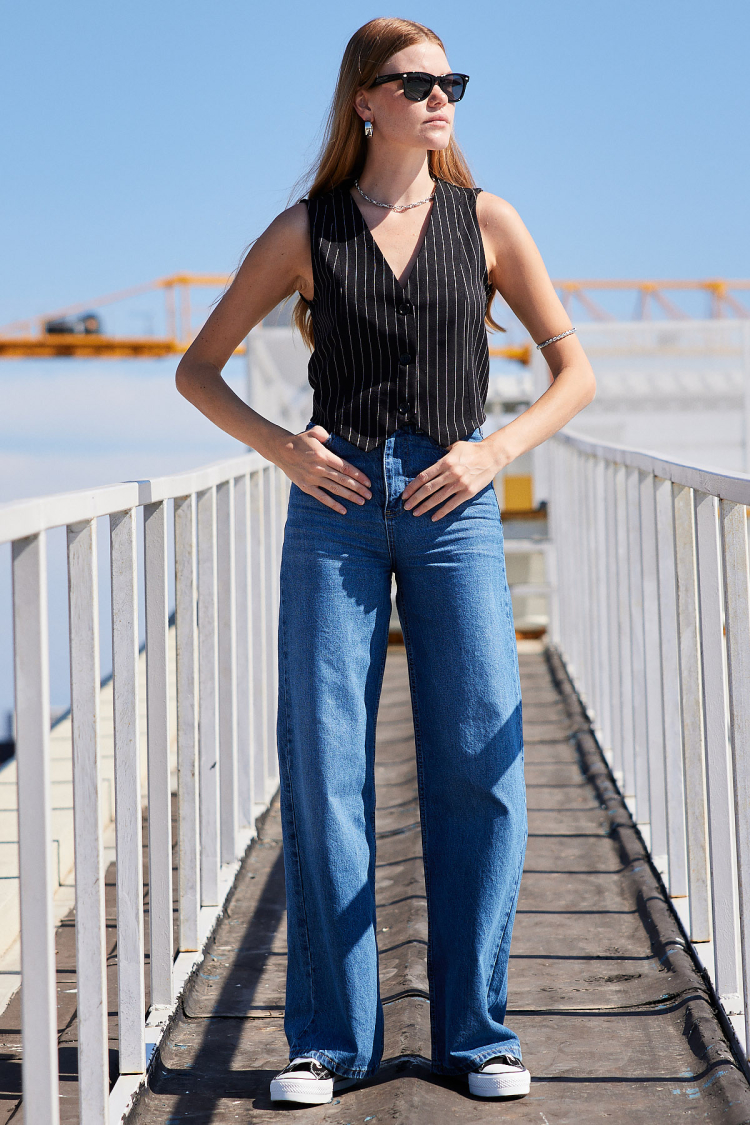 Striped Woven Vest - Brand: Bigdart - Women & Kids, Baby Clothes Wholesale - TheBS Women