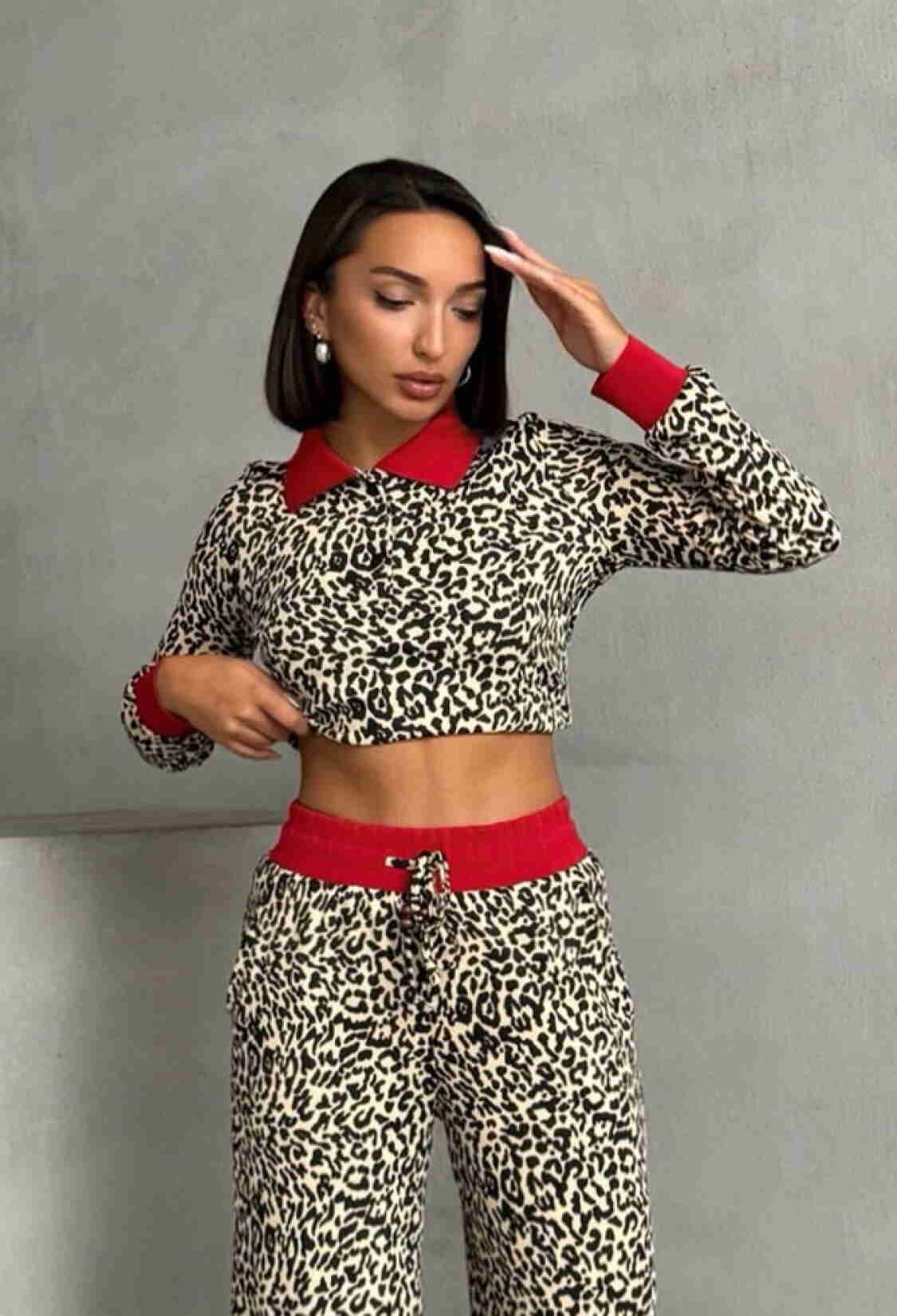 Leopard Patterned Polo Collar Crop Top - Brand: Topshow - Women & Kids, Baby Clothes Wholesale - TheBS Women