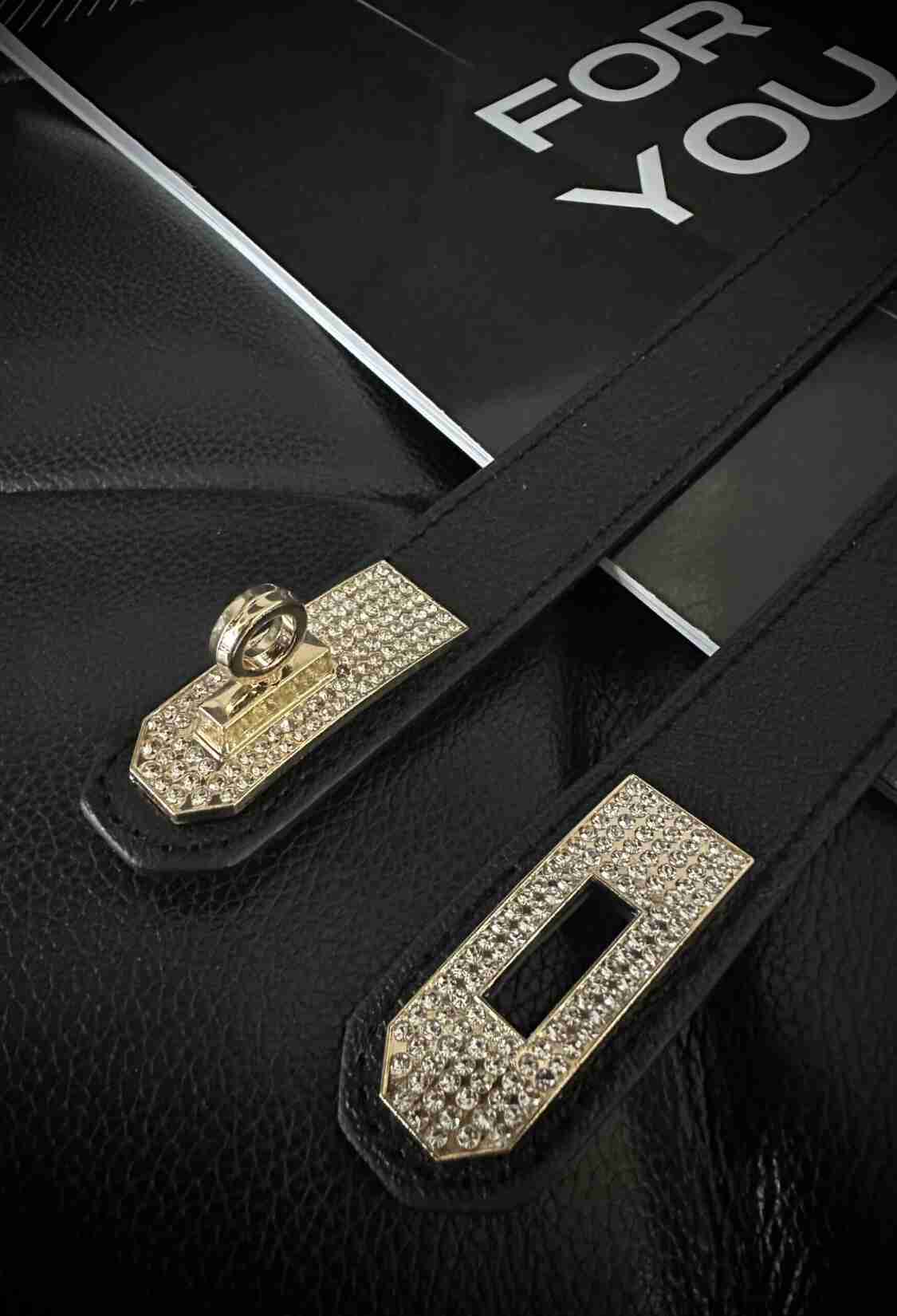 Women's Thin Elastic Belt With Lock Buckle And Stones - Brand: Fiori - Women & Kids, Baby Clothes Wholesale - TheBS Women