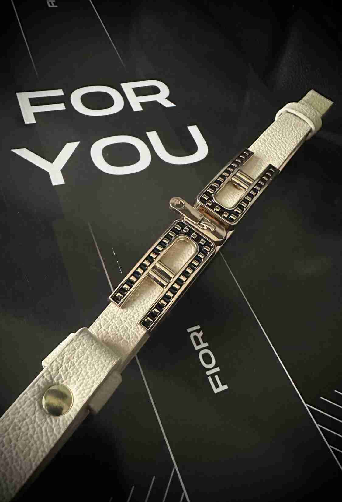 Thin Buckle Adjustable Women's Belt - Brand: Fiori - Women & Kids, Baby Clothes Wholesale - TheBS Women