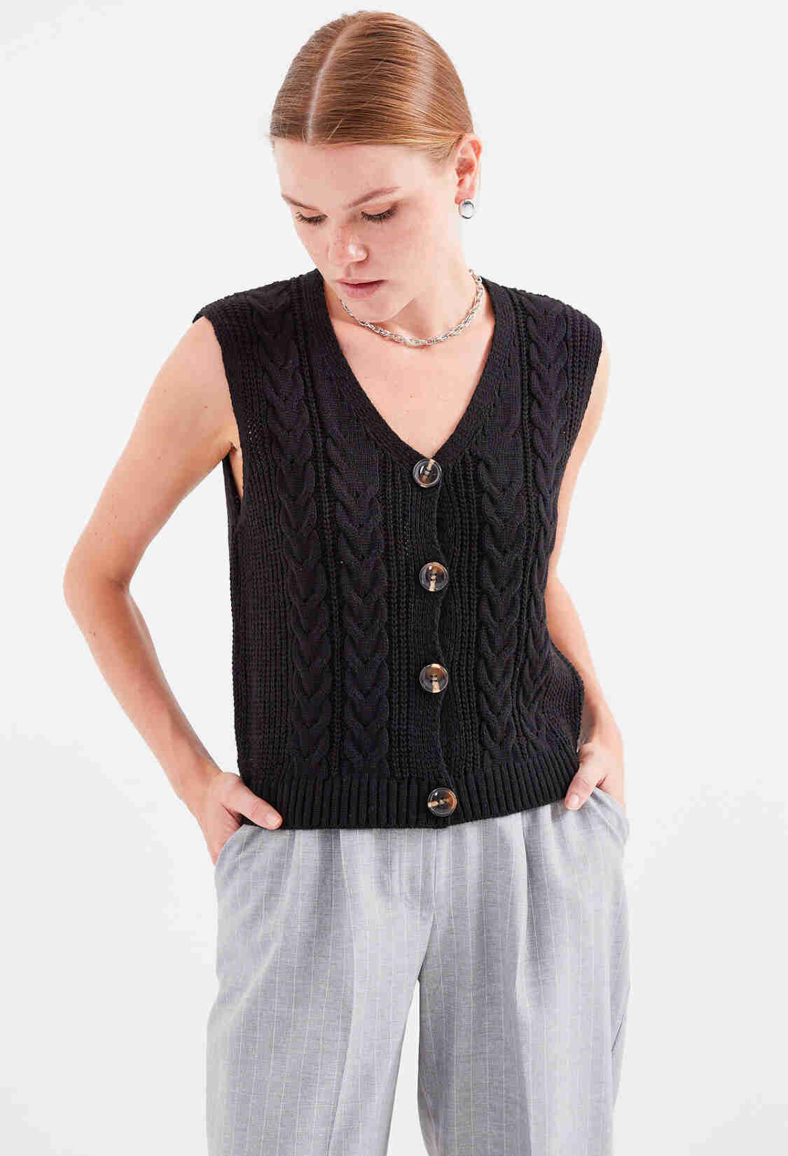 Buttoned Short Knit Vest - Brand: Bigdart - Women & Kids, Baby Clothes Wholesale - TheBS Women