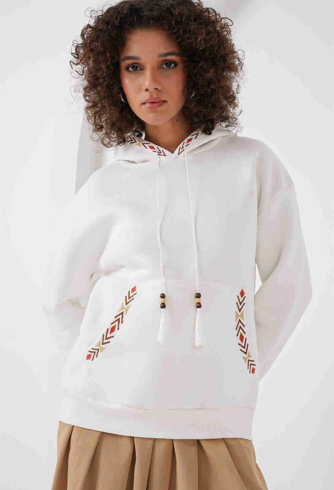 Embroidered Oversize Sweatshirt - White - Brand: Bigdart - Women & Kids, Baby Clothes Wholesale - TheBS Women