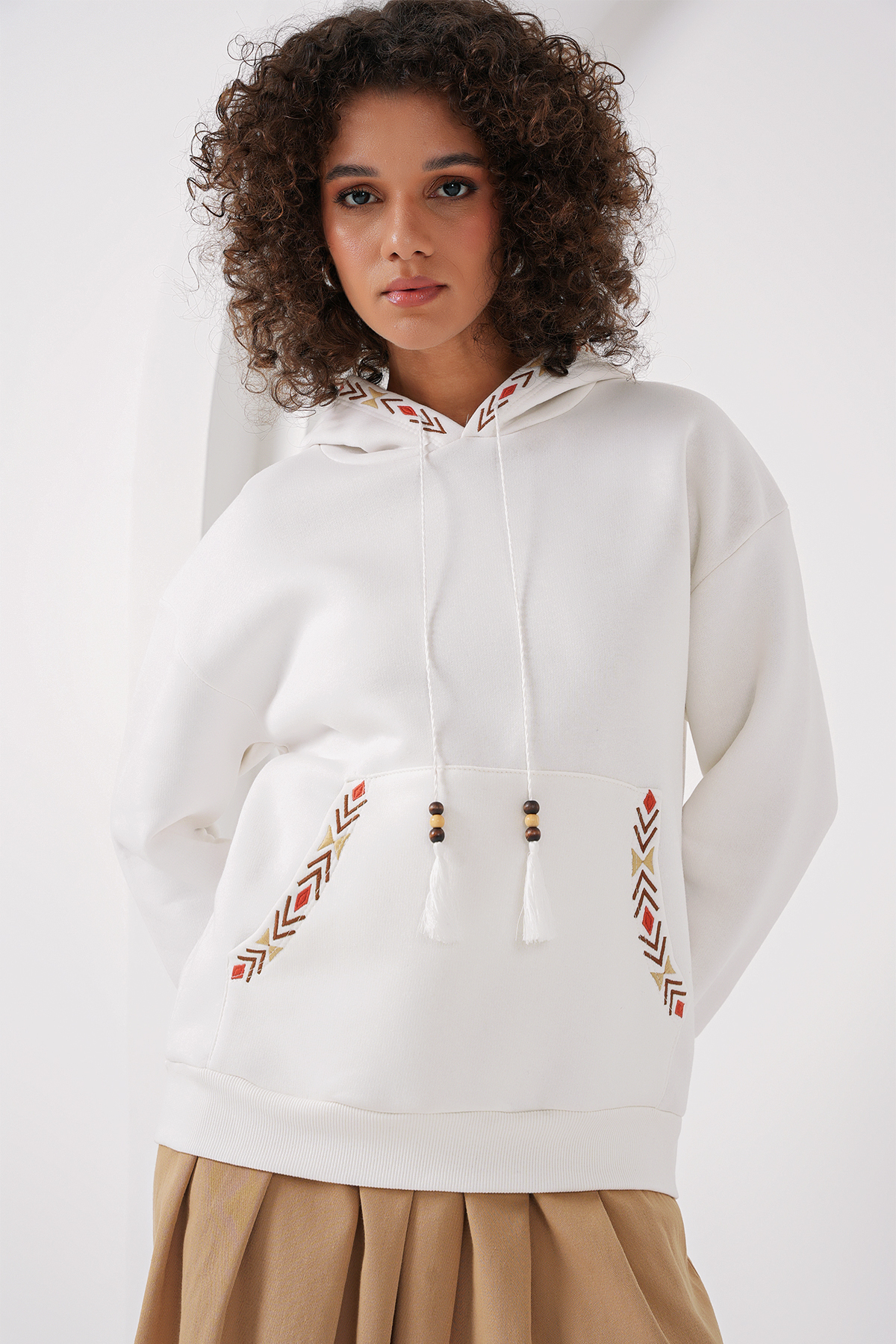 Embroidered Oversize Sweatshirt - White - Brand: Bigdart - Women & Kids, Baby Clothes Wholesale - TheBS Women