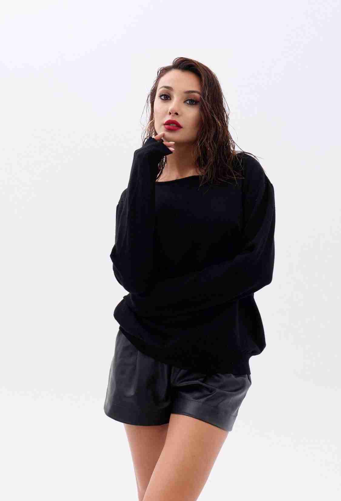 Knitted Plain Casual Sweater - Brand: Fame - Women & Kids, Baby Clothes Wholesale - TheBS Women