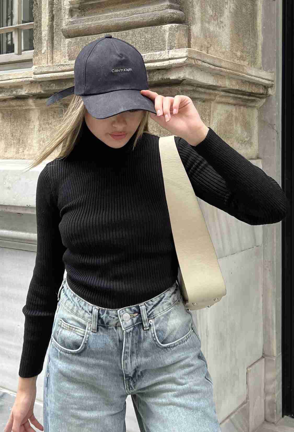 Turtleneck Slim Fit Turtleneck Knitwear Blouse - Brand: la & vetta - Women & Kids, Baby Clothes Wholesale - TheBS Women