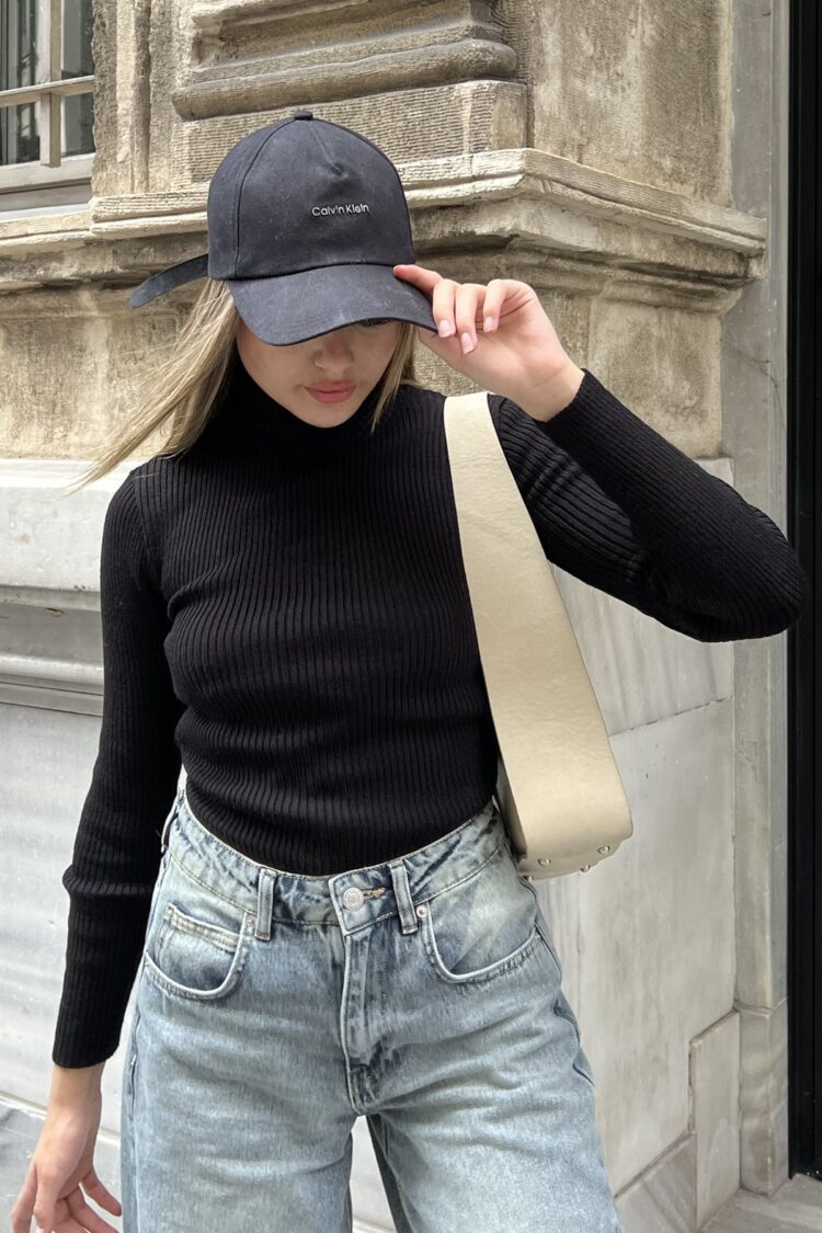 Turtleneck Slim Fit Turtleneck Knitwear Blouse - Brand: la & vetta - Women & Kids, Baby Clothes Wholesale - TheBS Women