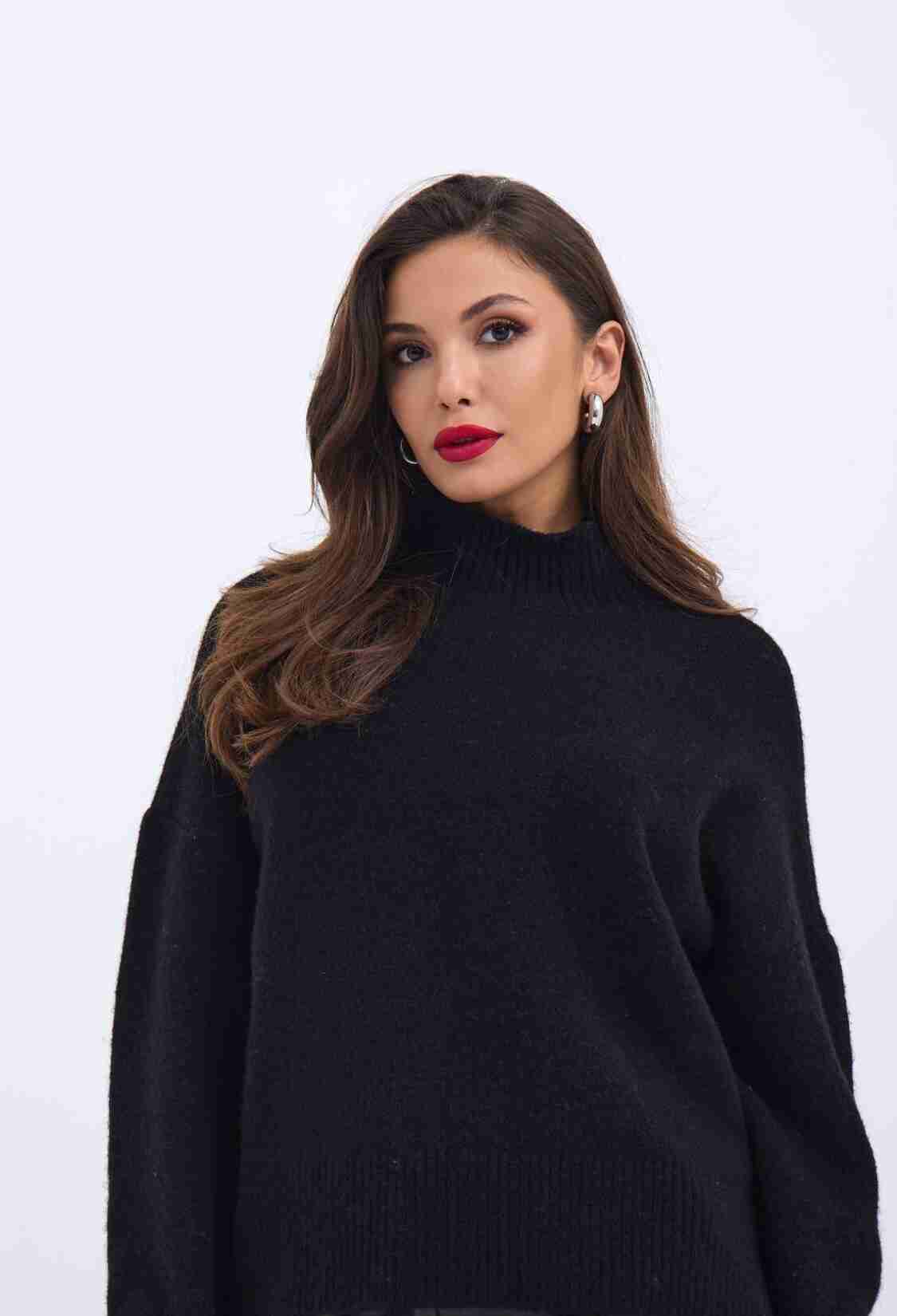 Knitwear Crew Neck Sweater - Brand: Fame - Women & Kids, Baby Clothes Wholesale - TheBS Women