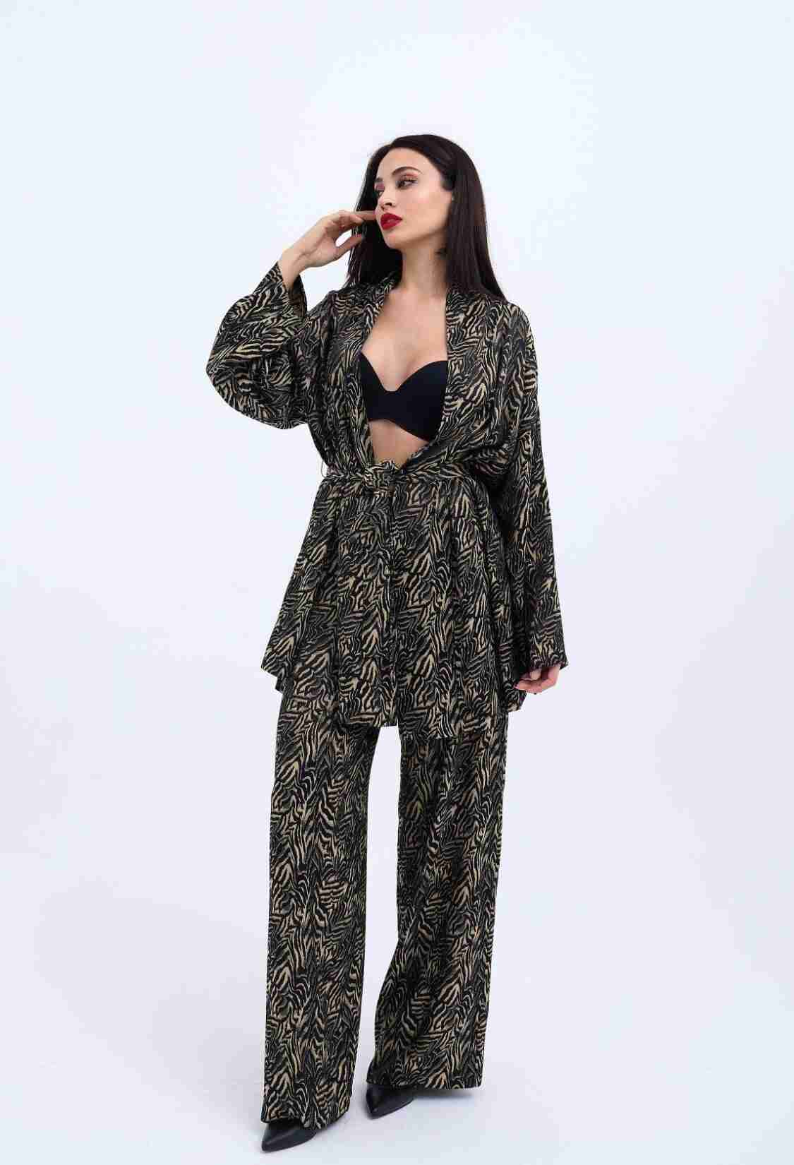 Two Piece Set With Trousers -& Black - Brand: Fame - Women & Kids, Baby Clothes Wholesale - TheBS Women