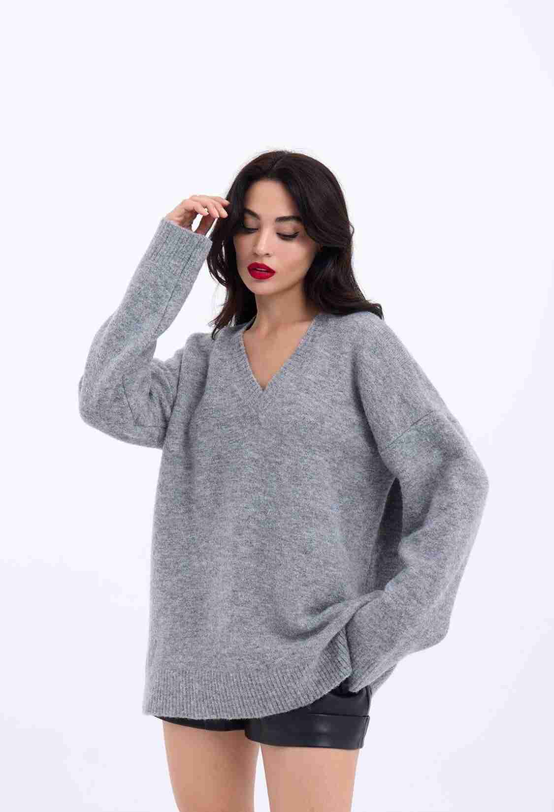 Knitwear V Neck Casual - Gray - Brand: Fame - Women & Kids, Baby Clothes Wholesale - TheBS Women