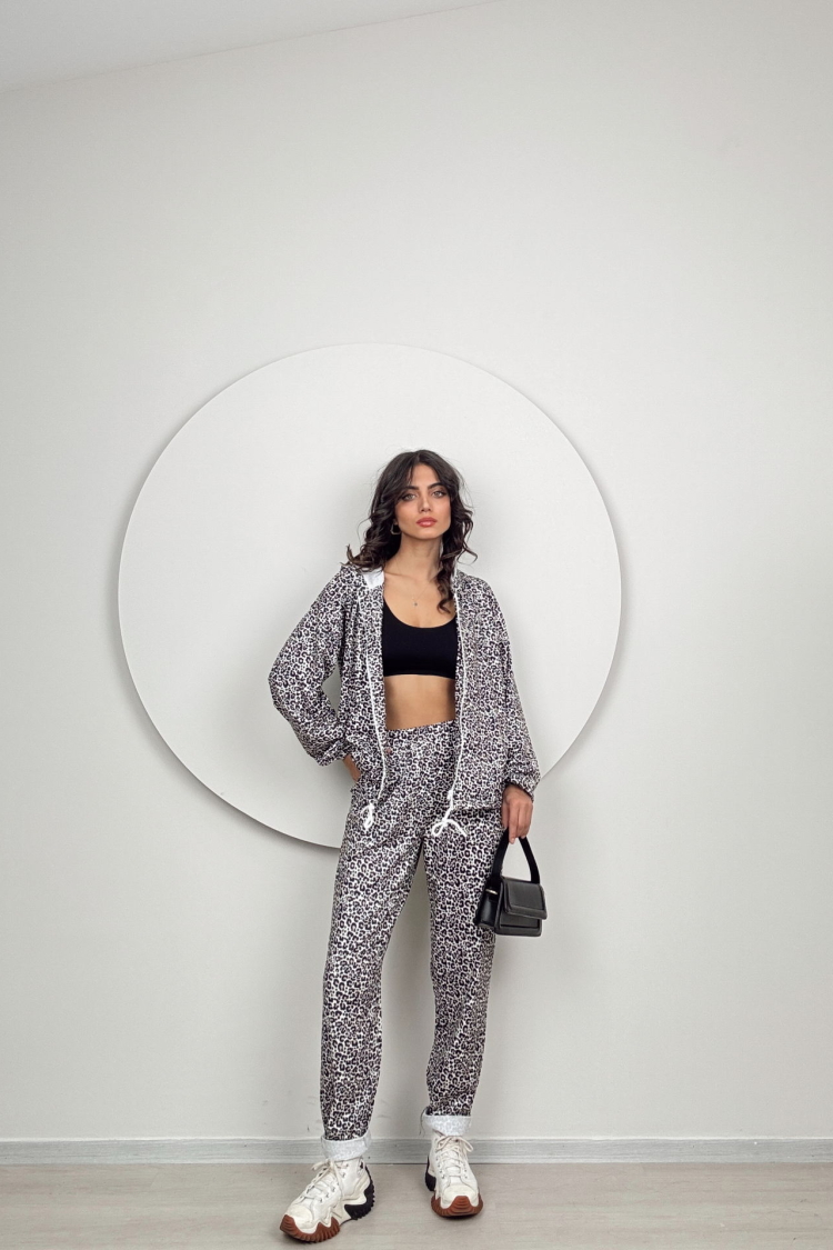 Tracksuit - Leopard - Brand: Miss Janell - Women & Kids, Baby Clothes Wholesale - TheBS Women