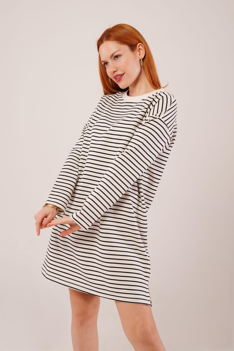 Slippery Cut Striped LongWholesale Sweatshirt - Brand: Lustrin - Women & Kids, Baby Clothes Wholesale - TheBS Women