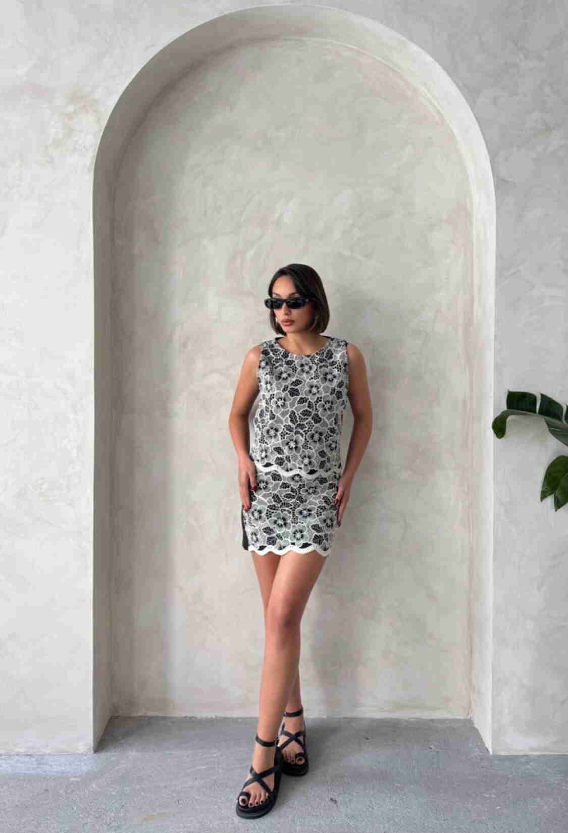 Lace Sleeveless Blouse - Brand: Topshow - Women & Kids, Baby Clothes Wholesale - TheBS Women