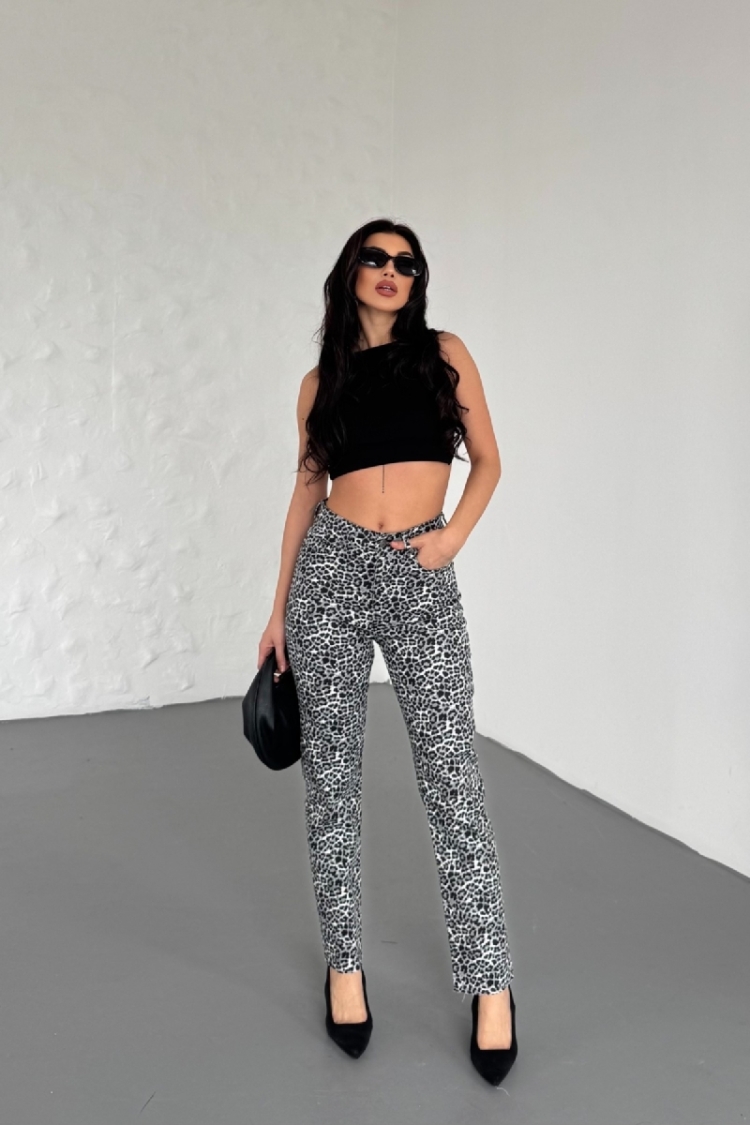 Mom Fit Jeans - Brand: XLove - Women & Kids, Baby Clothes Wholesale - TheBS Women