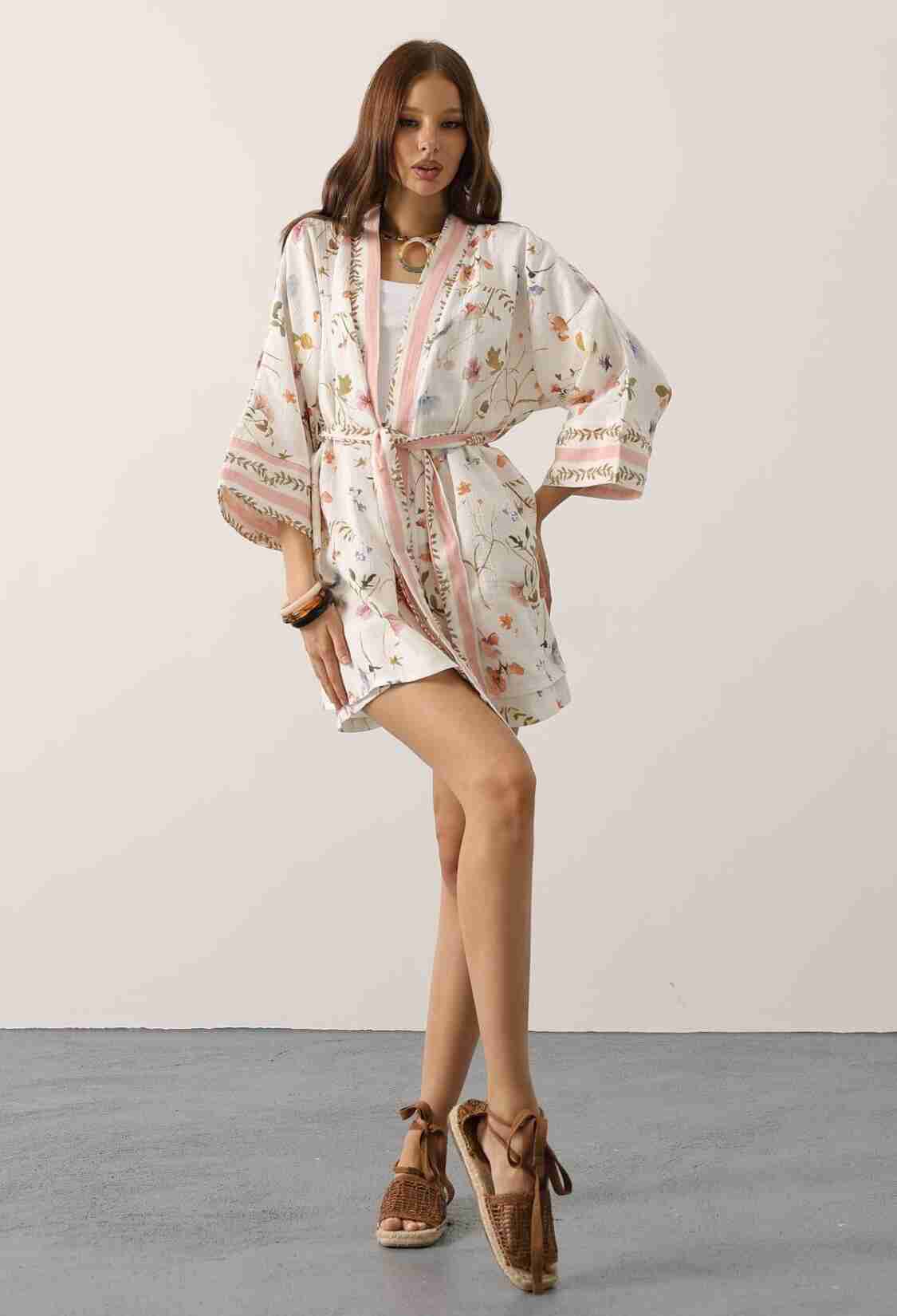 White Kimono With Floral Pattern And Shawl Collar - Brand: Reyon - Women & Kids, Baby Clothes Wholesale - TheBS Women