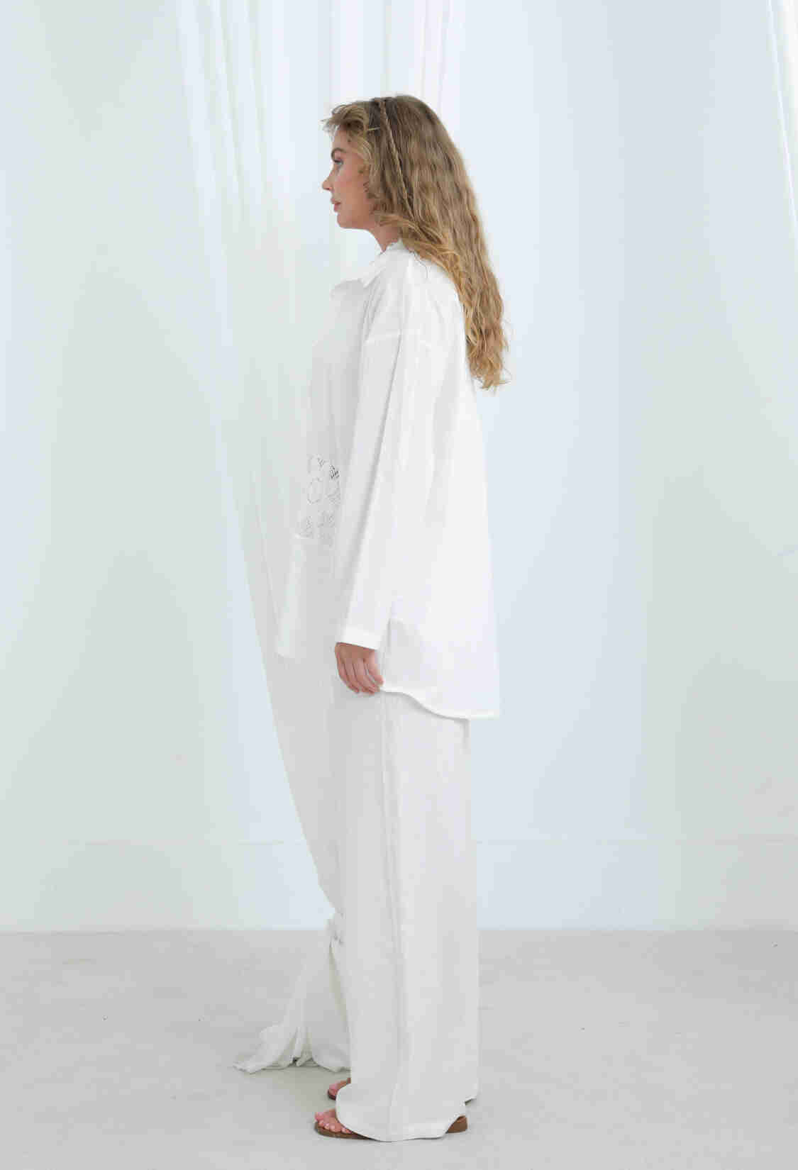 White Oversized Casual Buttoned Shirt - Brand: SOUL - Women & Kids, Baby Clothes Wholesale - TheBS Women