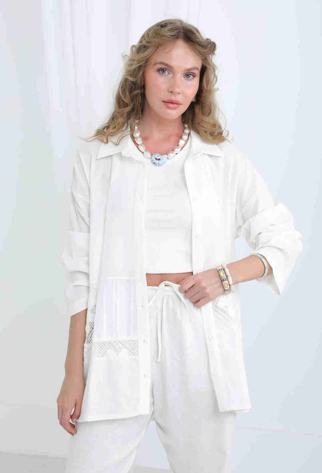 White Oversized Casual Buttoned Shirt - Brand: SOUL - Women & Kids, Baby Clothes Wholesale - TheBS Women