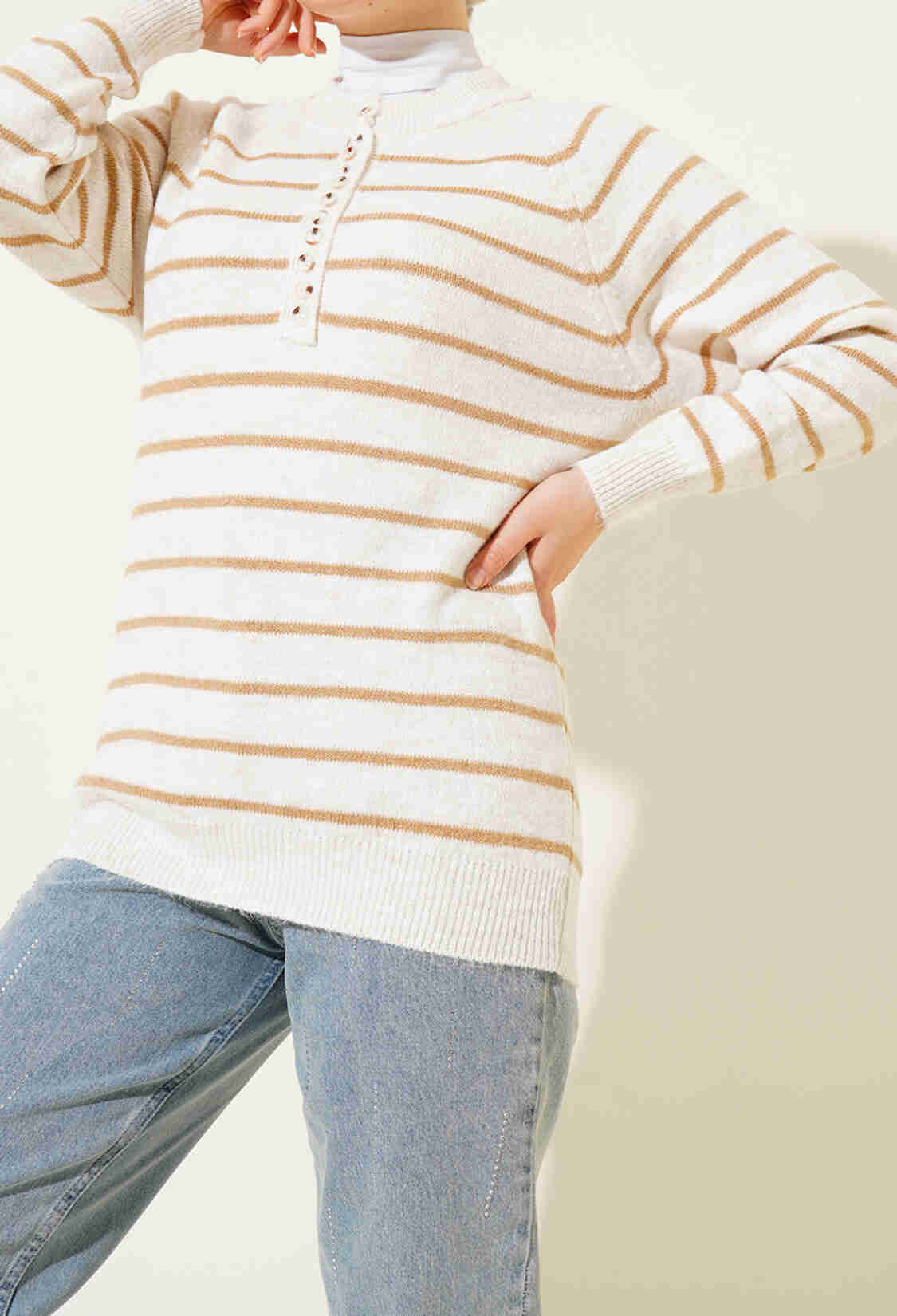 Buttoned Sweater - Biscuit - Brand: Bigdart - Women & Kids, Baby Clothes Wholesale - TheBS Women