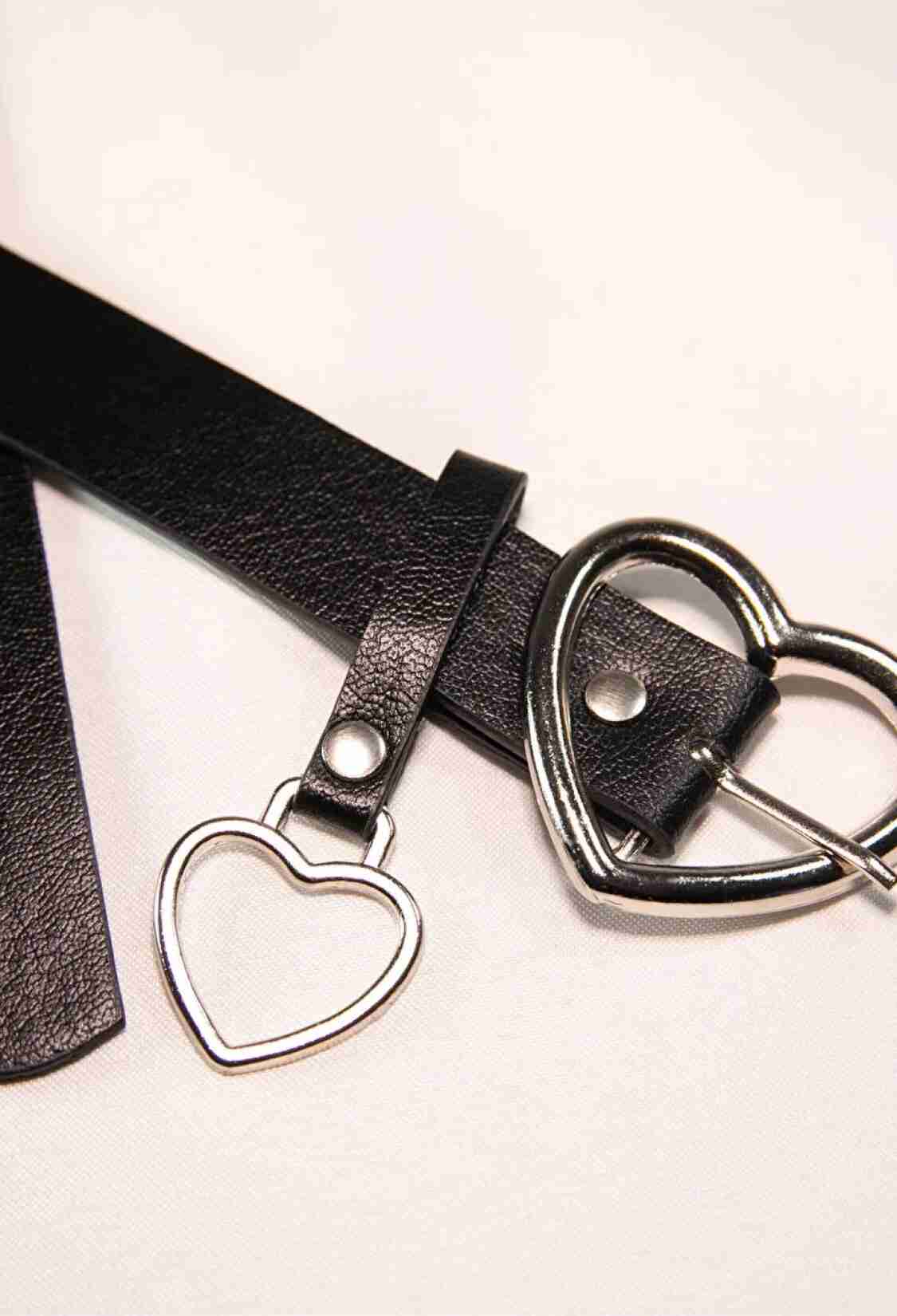 Basic Women's Belt With Heart Buckle - Brand: Fiori - Women & Kids, Baby Clothes Wholesale - TheBS Women