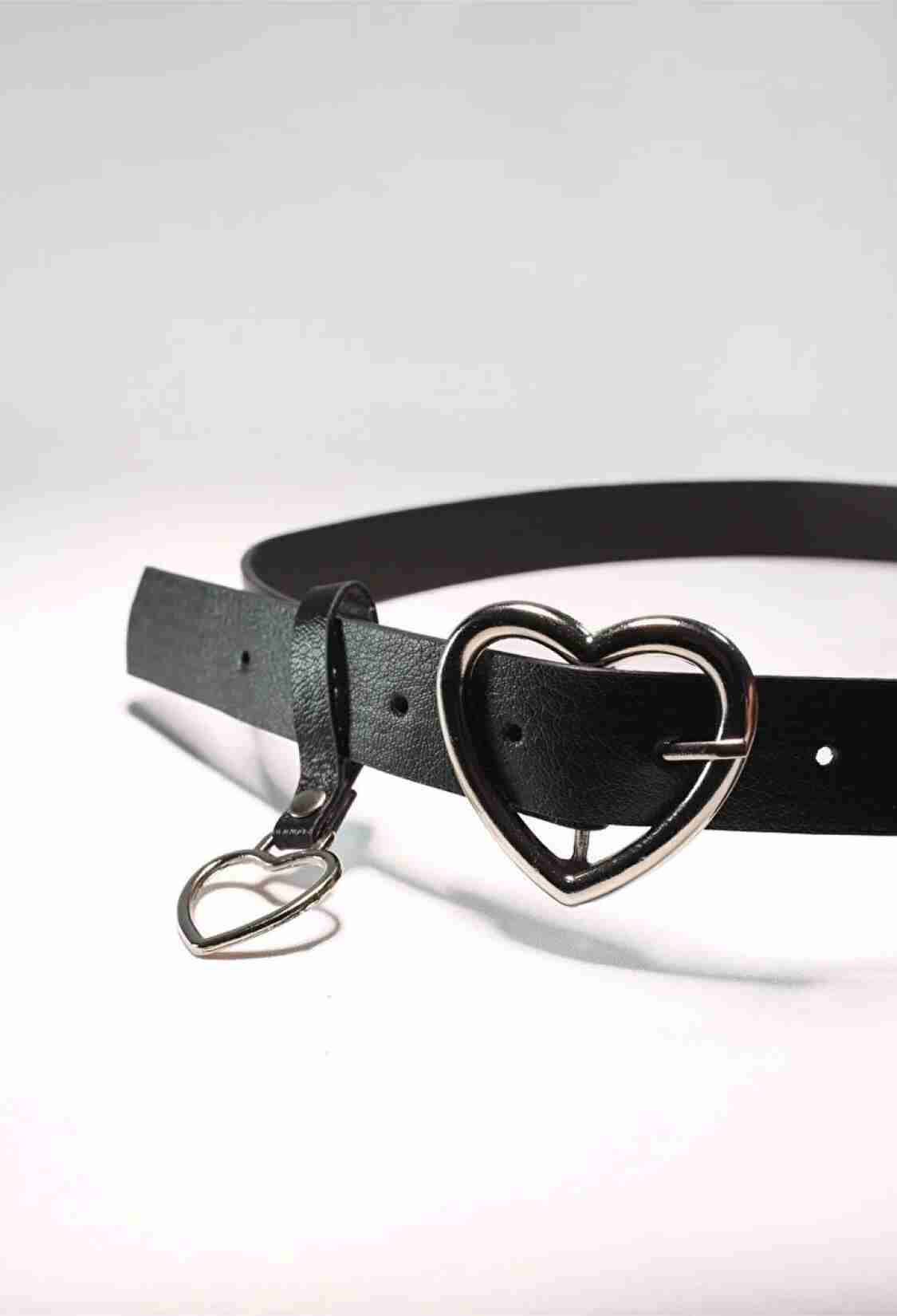 Basic Women's Belt With Heart Buckle - Brand: Fiori - Women & Kids, Baby Clothes Wholesale - TheBS Women