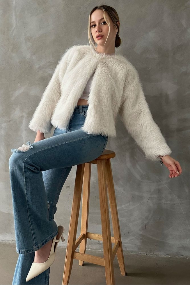 F 1615 Feather Vest - Brand: Topshow - Women & Kids, Baby Clothes Wholesale - TheBS Women