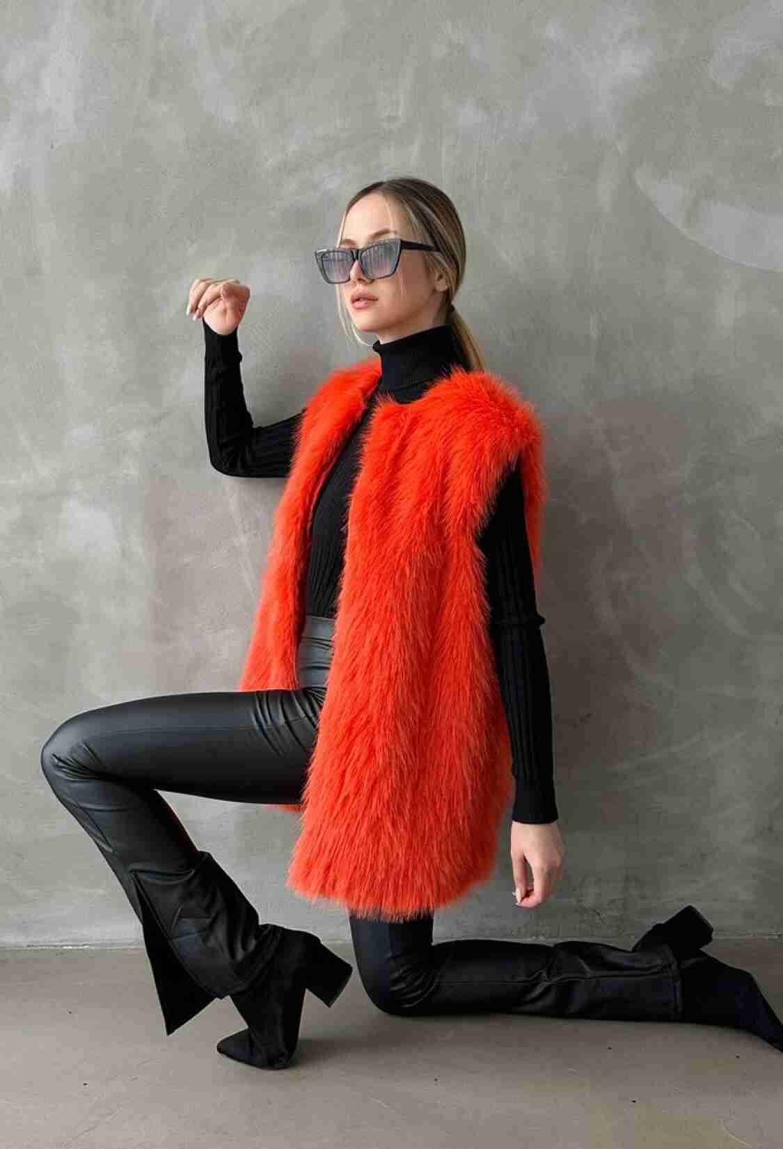 Oranj F 1567 Feather Vest - Brand: Topshow - Women & Kids, Baby Clothes Wholesale - TheBS Women