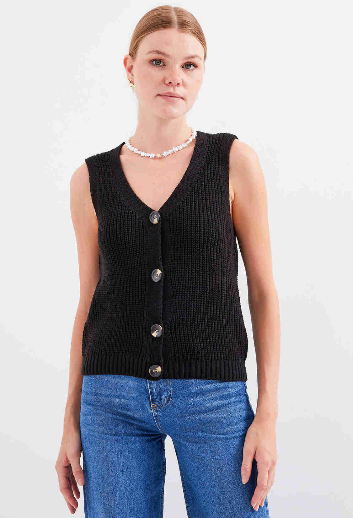 Short Knitwear Vest With Buttons - Brand: Bigdart - Women & Kids, Baby Clothes Wholesale - TheBS Women
