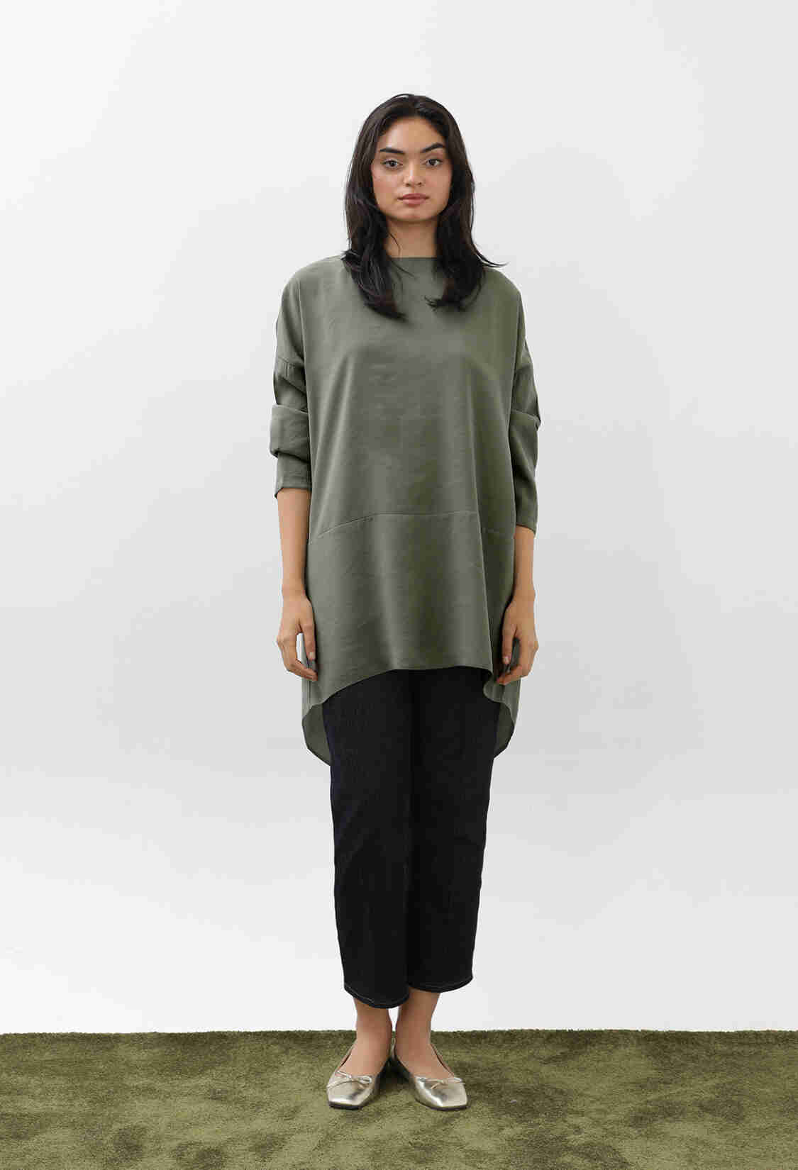 Green Oversized Fit Modest Tunic With Round Neck - Brand: Puane - Women & Kids, Baby Clothes Wholesale - TheBS Women