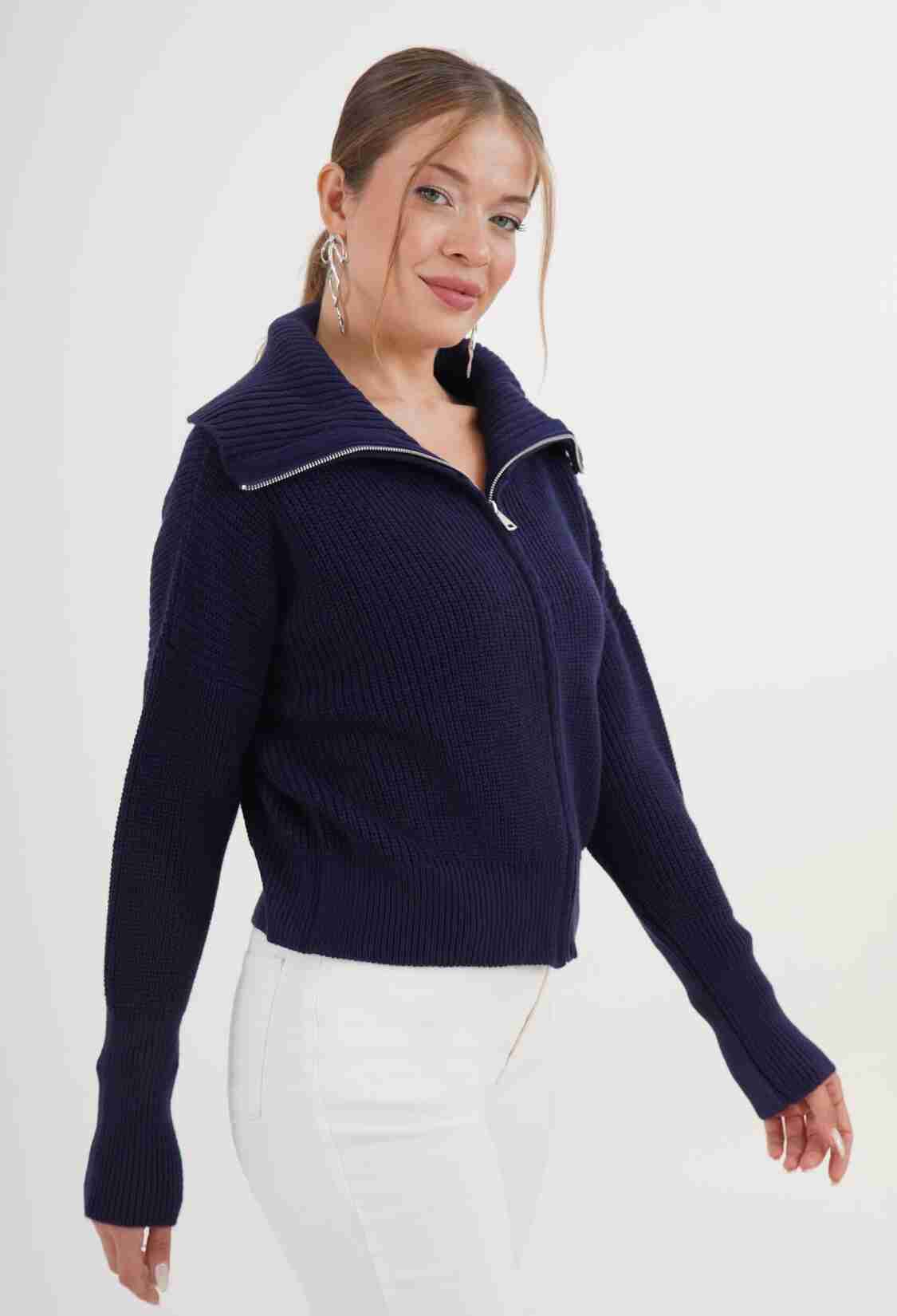 Cardigan With Zip-Up Hooded Neck - Brand: Lustrin - Women & Kids, Baby Clothes Wholesale - TheBS Women